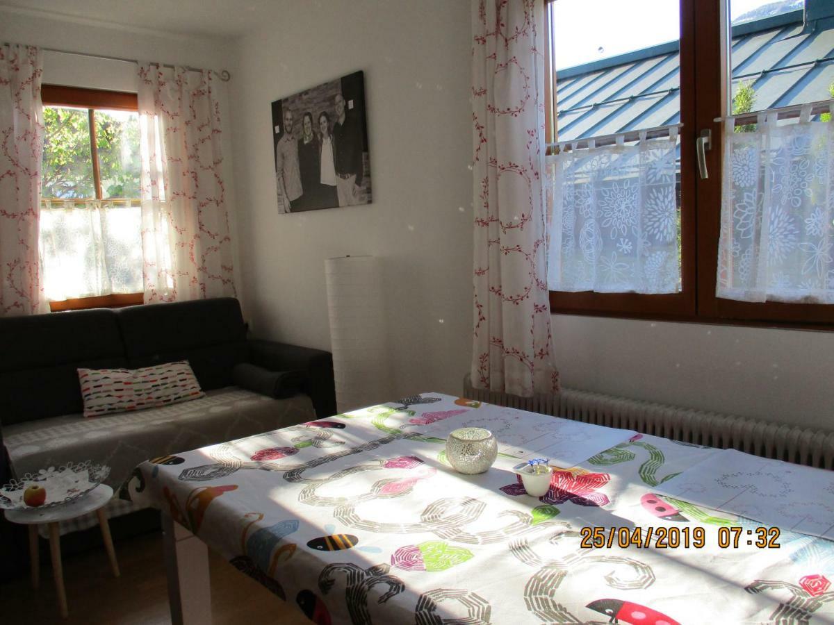 Ferienwohnung Haus am Dorfplatz Uttendorf Exterior foto
